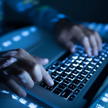 developing-new-program-2026-01-08-00-08-20-utc Cyberprzestępczość odgrywa coraz większe znaczenie. Liczba incydentów rok do roku wzrosła o 152%