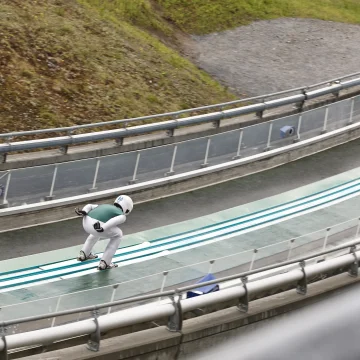 ski-jump-artificial-track-winter-sport-norwegia-2026-01-07-06-41-54-utc Młodzież z Północnej Polski nie spełni marzeń o zostaniu skoczkiem narciarskim