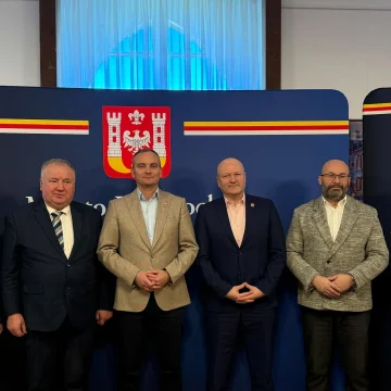 Będzie reakcja prawna na konferencję Leszka Sienkiewicza. Rektor WSP uważa, że zaatakowano jego studentów