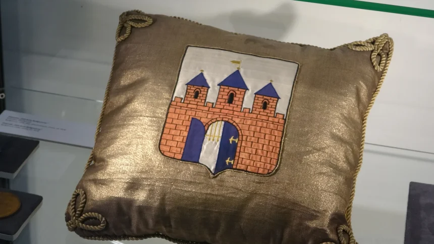 Niedoszły nowy bydgoski ratusz. Miał się wkomponowywać w Brdę