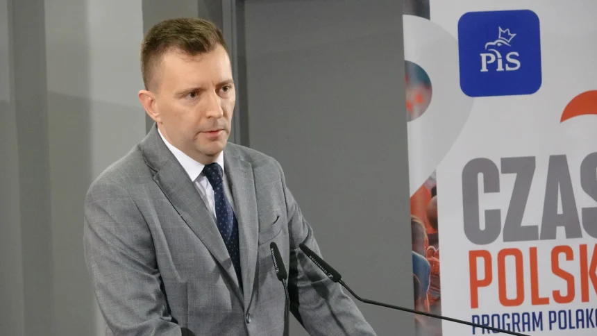 Bydgoski poseł w stowarzyszeniu byłego premiera. Czy popadnie przez to w niełaski prezesa Kaczyńskiego?