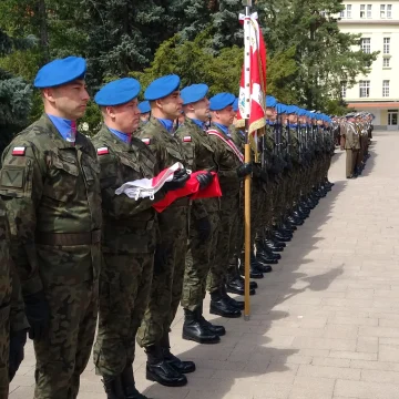 Bydgoski garnizon uczcił Święto Flagi Państwowej i Konstytucji 3 Maja