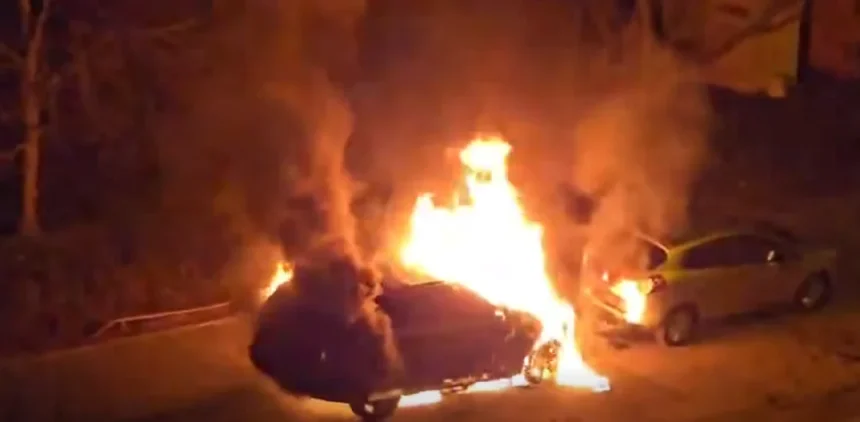 Screenshot 2026-04-07 at 13-53-50 Facebook Na Leśnym paliły się samochody. Pożar zaczął się od samochodu podwyższonego ryzyka