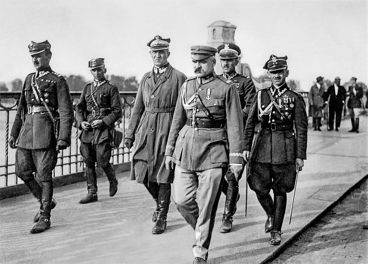1280px-Piłsudski_May_1926