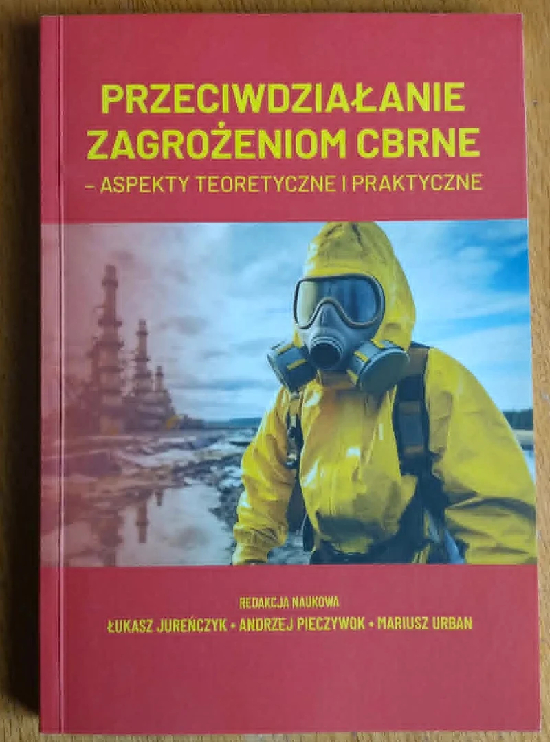 690768785_27139190059025792_3866209919921802320_n Zbierają na ratowanie grobów Powstańców Warszawskich. Można wylicytować książkę bydgoskiego współautora