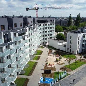 DJI_0701 Pierwsze rodziny odebrały klucze w blokach BTBS przy Rycerskiej
