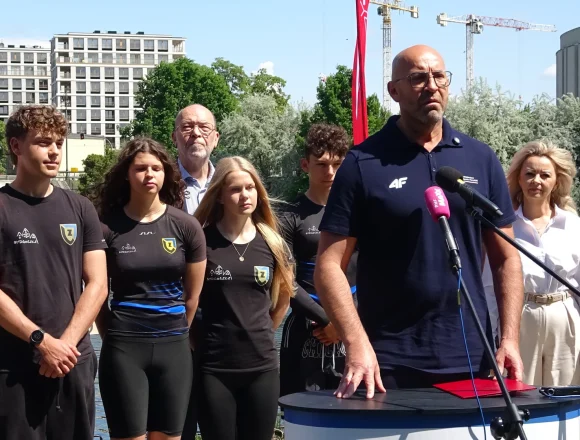 DSC05260 Nad Brdą Powstanie Centrum Kajakarstwa i Wioślarstwa. Minister przywiózł dofinansowanie