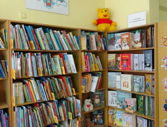 DSC05464 Mieszkańcy zbierają podpisy w obronie biblioteki. W piątek sprawą zajmie się sejmik
