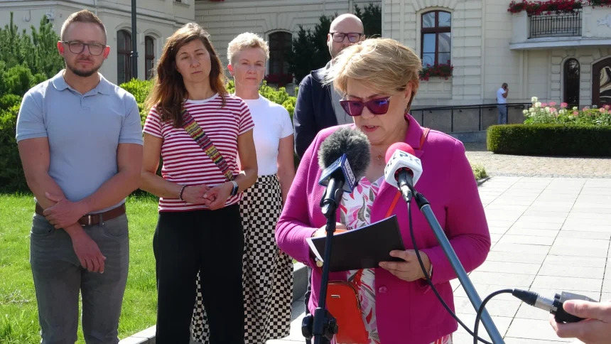DSC05783 Radna w głosowaniu dała zielone światło dla kąpieliska w Parku Centralnym, a teraz krytykuje