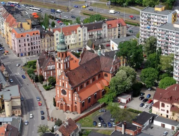 Czy dzwony parafii św. Trójcy są za głośne? Na razie mamy falę fake newsów