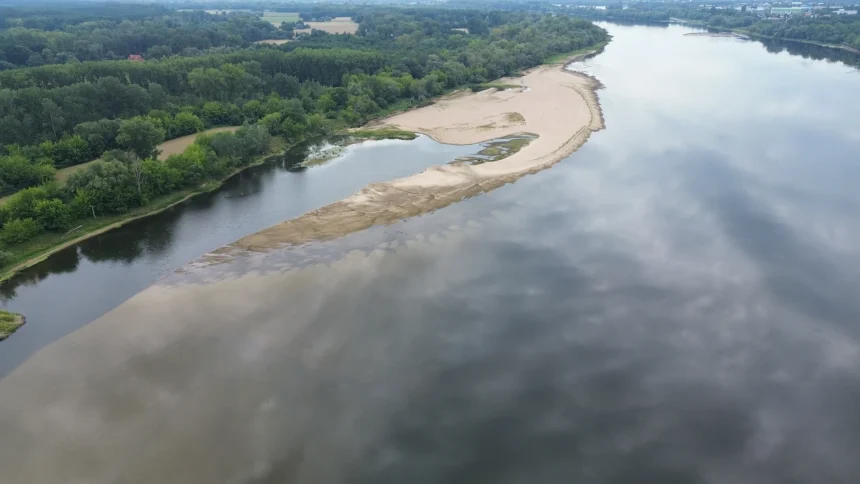DJI_0195 Rozpocząć budowę w niektórych pod bydgoskich gminach będzie teraz trudno. Nie wszystkie samorządy zdążyły