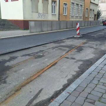 tory poznanska 3 Przy okazji prac na Poznańskiej odnaleziono stare tory tramwajowe