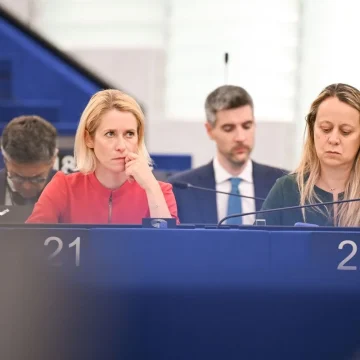 20260915_EP-209984G_VZ2_PBU_0074-SMALL Parlament Europejski zauważa kluczową role niezależnych mediów w obronie przed obcymi ingerencjami. Polsce nie śpieszy się…