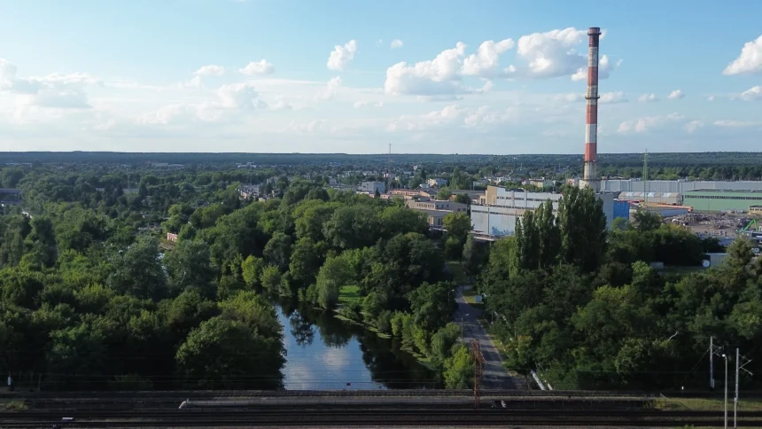 DJI_0259 Z krajobrazu zniknął 100-metrowy komin z Jachcic
