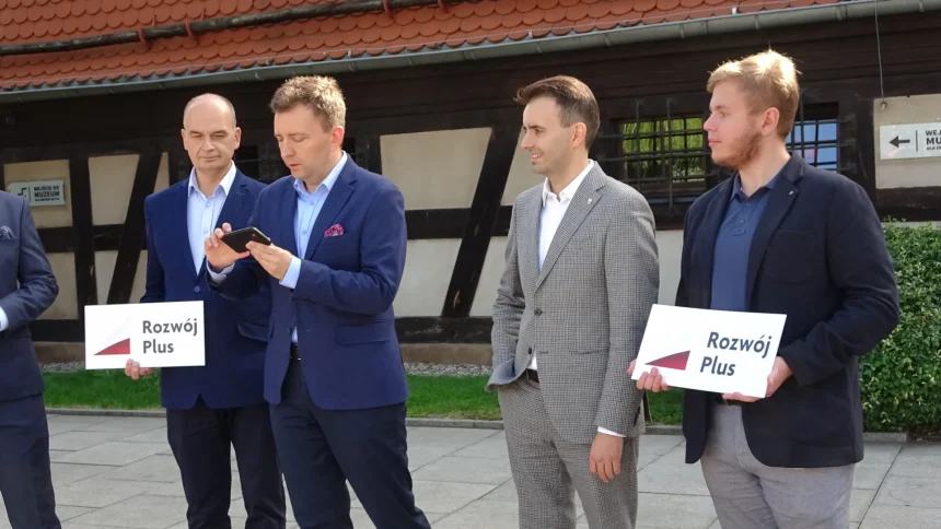 Bydgoskcy radni PiS przechodzą do Morawieckiego. Krytykują rządowe plany szybciej kolei