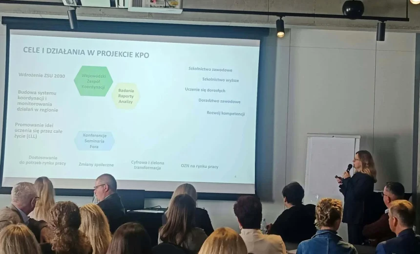 829324816_2397976637610223_5404790433267695436_n Urzędnicy zorganizowali sobie konferencje w Żninie. Podatnicy sporo za to zapłacili