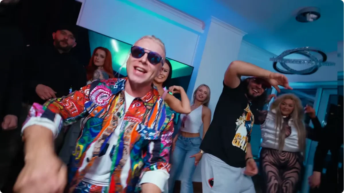Screenshot 2026-10-27 at 15-21-55 (838) SKOLIM & Blanka - NIEWINNA (Official Video) 2026 - YouTube